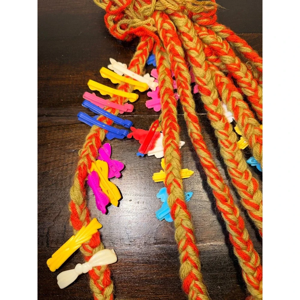 Vintage Yarn Octopus Hair Clip Holder Days of the Week‎ Plastic Barrettes